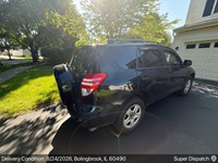 Toyota RAV4 delivered to Bolingbrook, Illinois - car shipping from Houston, Texas